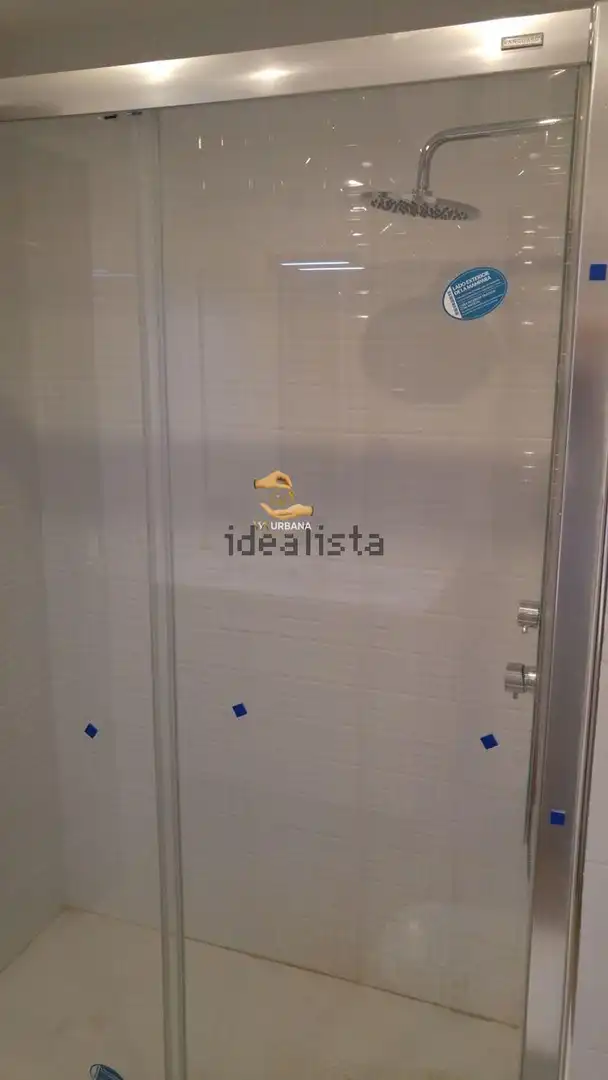 Baño de Piso en venta en Salamanca con Calefacción, Terraza y Amueblado