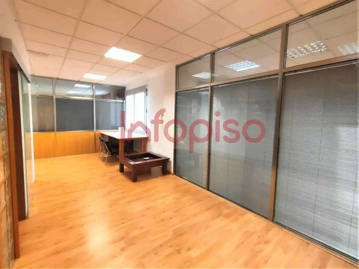 Oficina de alquiler en Valdepeñas con Aire acondicionado y Calefacción