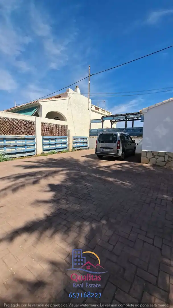 Parkplatz von Wohnungen zur Miete in Oliva mit Klimaanlage, Heizung und Terrasse