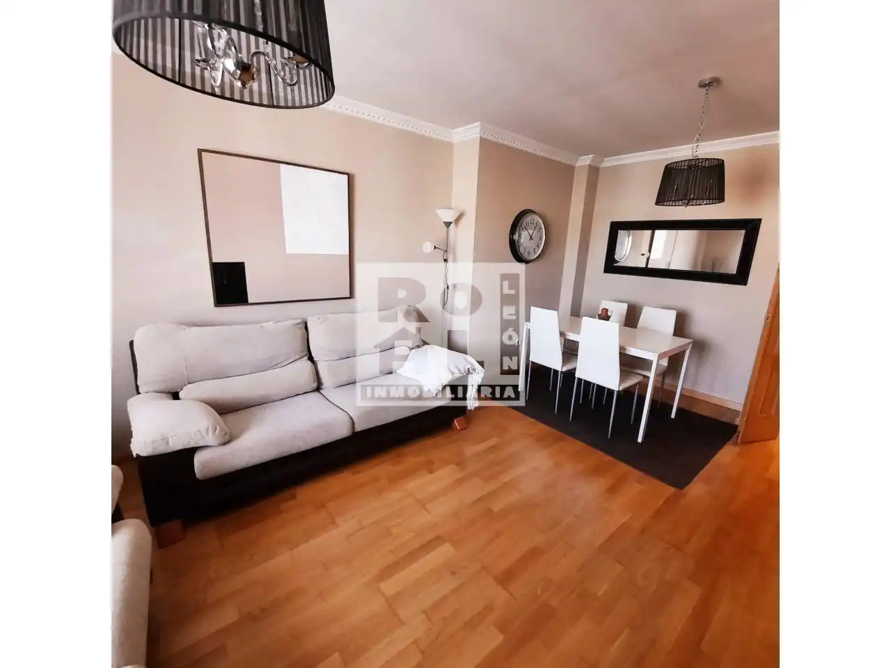 Living room of Flat for sale in León Capital   with Heating, Terrace and Storage room