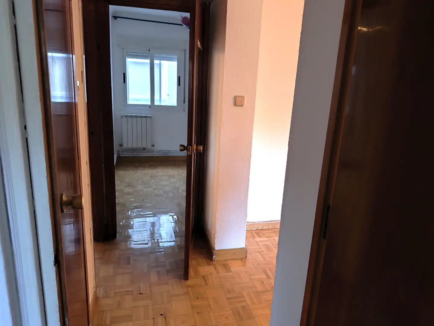 Wohnung zum Verkauf in  Madrid Capital mit Klimaanlage, Heizung und Balkon