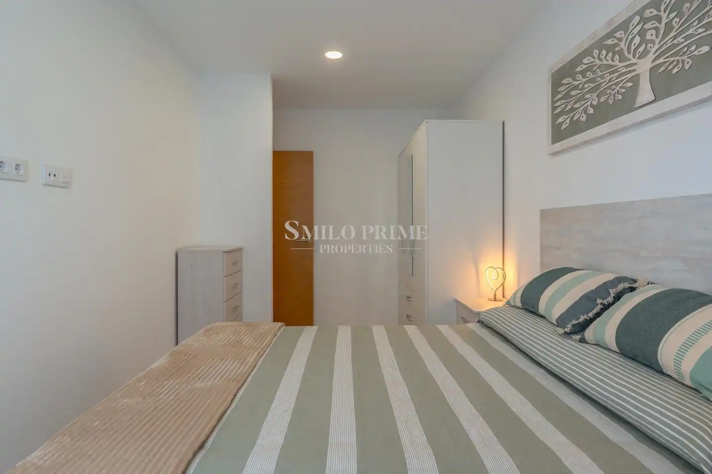 Habitación de Ático de alquiler en Guía de Isora con Terraza, Trastero y Amueblado