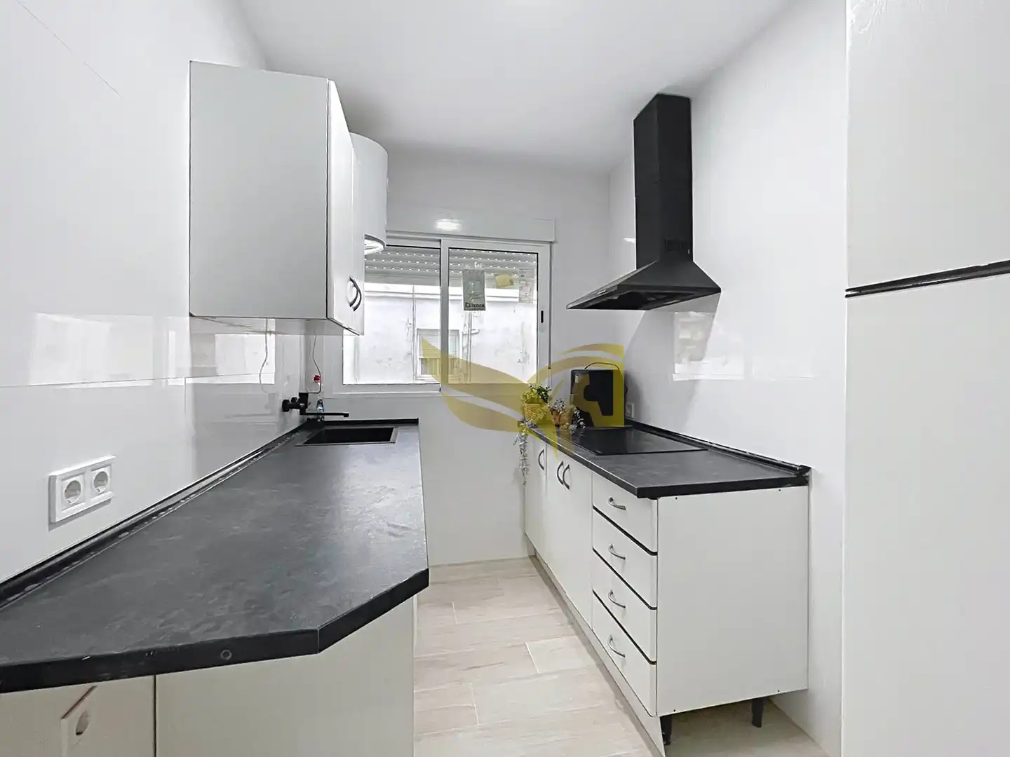 Küche von Wohnung zum Verkauf in Sevilla mit Heizung und Möbliert