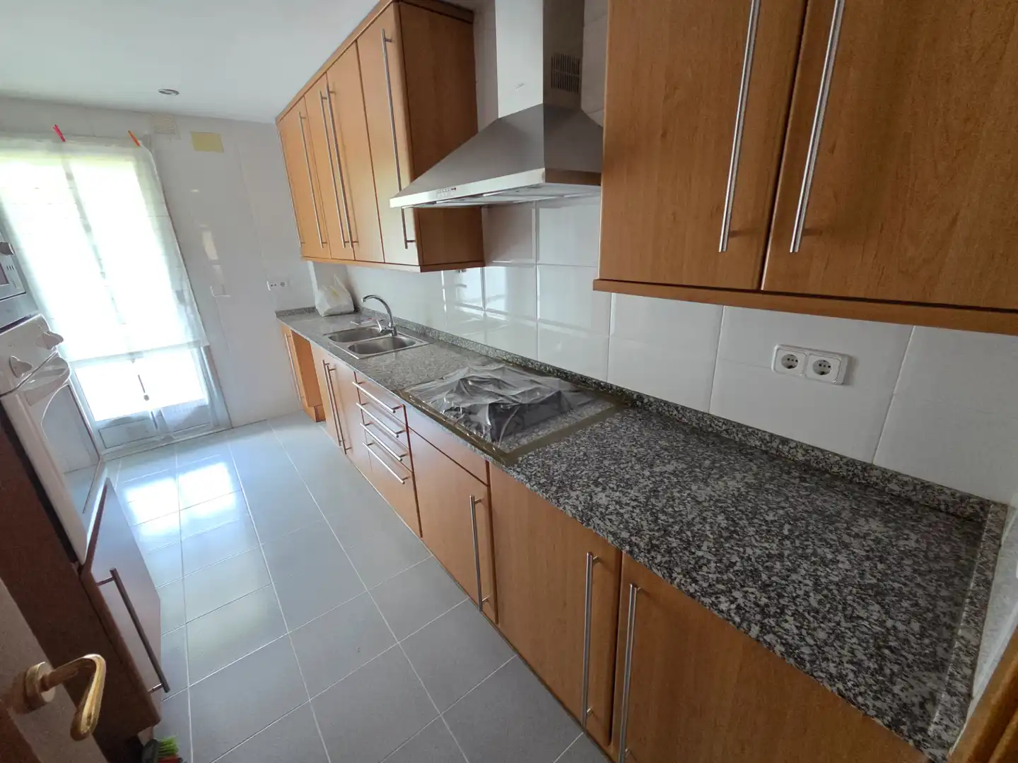 Cuina de Pis en venda en Vilafranca del Penedès amb Calefacció, Parquet i Forn