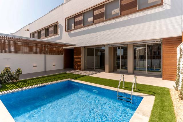 Casa-adosada en Alquiler en Carrer del Poble Amazic, 67 en Can Gambús