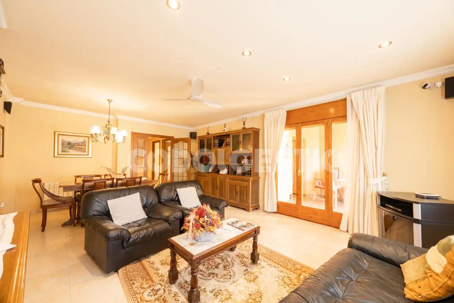 Living room of Flat for sale in Torelló, Barcelona