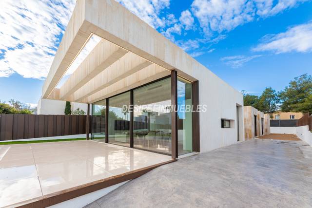 Casa-chalet en Venta en Nueva Santa Barbara - Cruz de Gracia