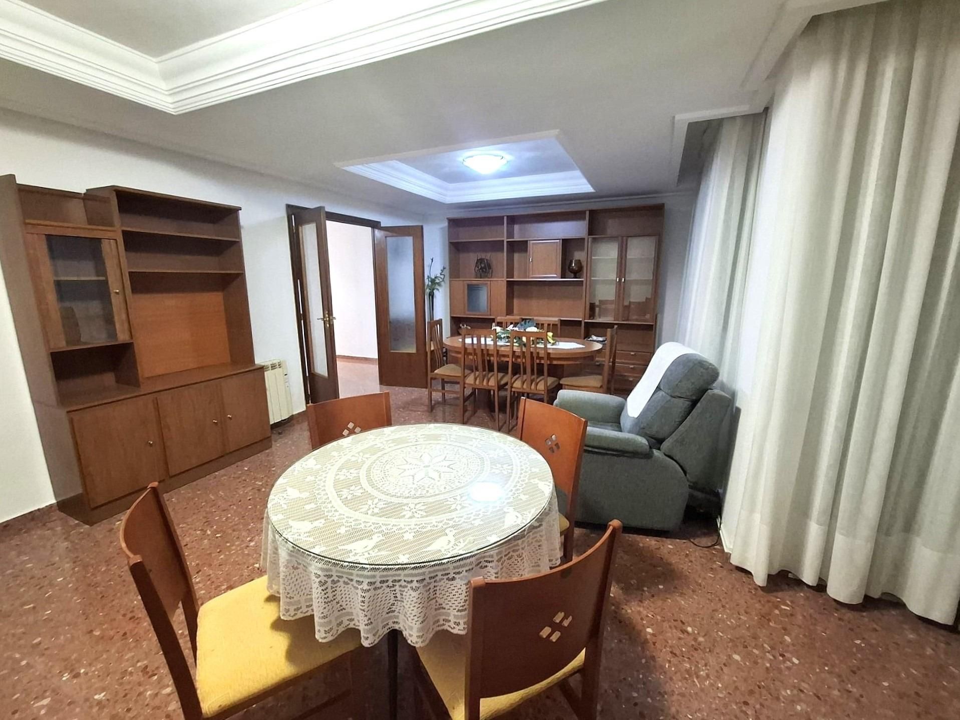 Sala de estar de Piso en venta en Ontinyent con Amueblado y Balcón