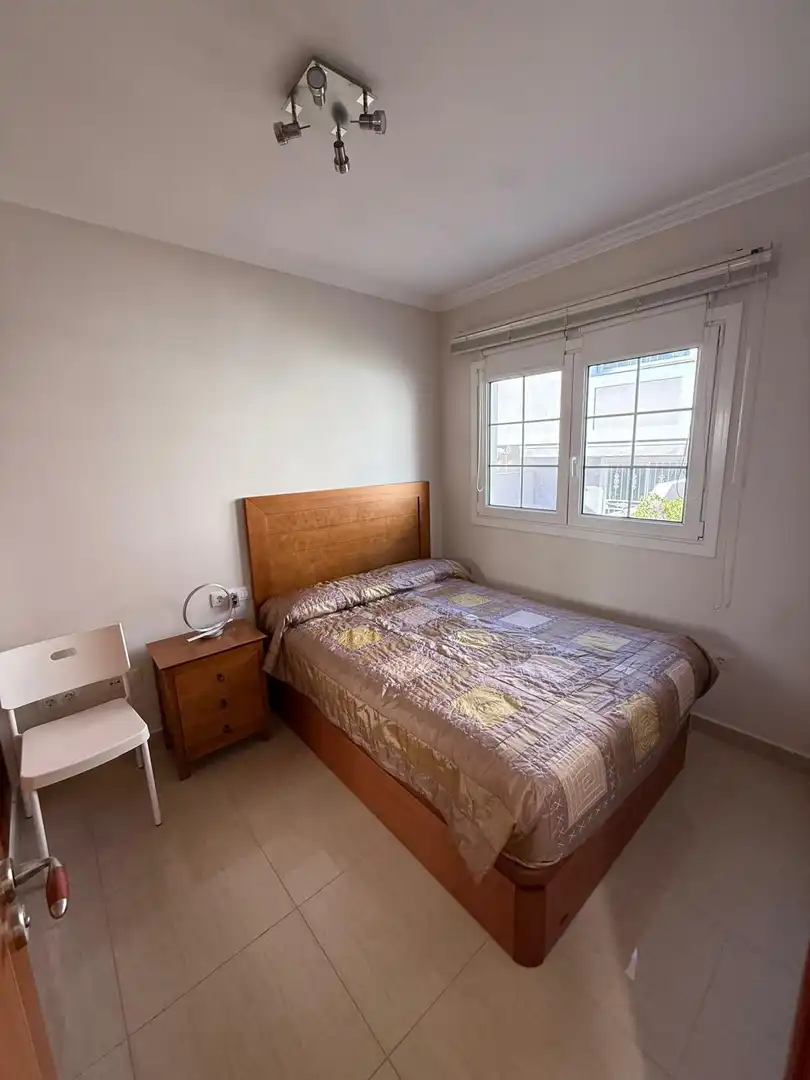 Dormitori de Casa o xalet en venda en Adeje amb Terrassa, Moblat i Piscina comunitària
