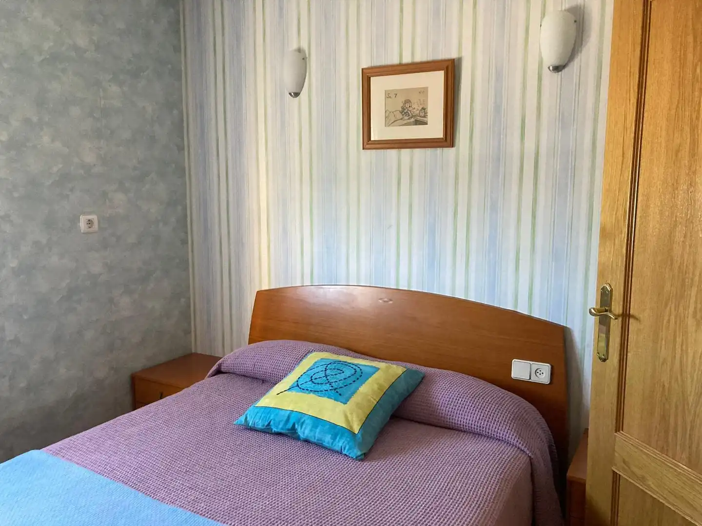 Dormitori de Casa o xalet en venda en Ponferrada amb Calefacció, Jardí privat i Terrassa