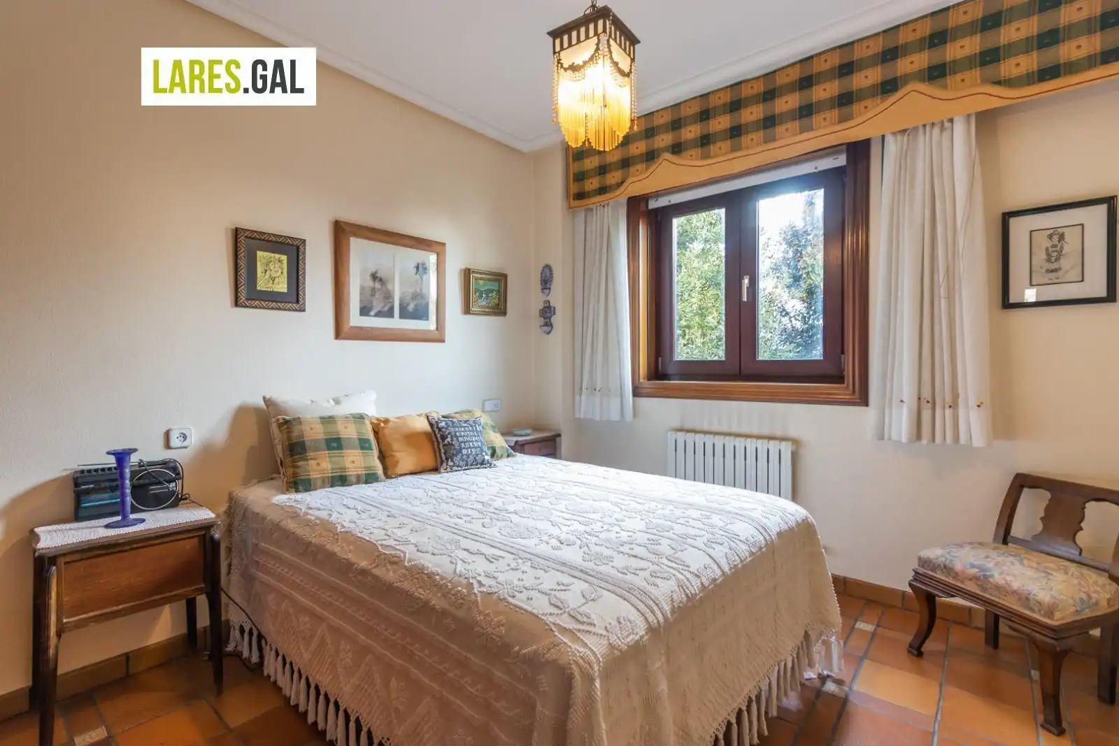 Dormitori de Casa o xalet de lloguer en Moaña amb Calefacció, Terrassa i Moblat
