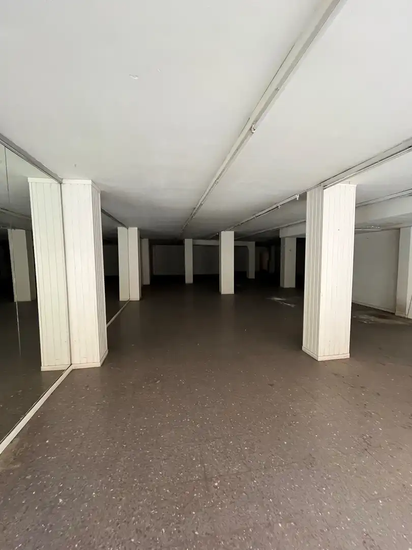 Local comercial en venta en Carrer Santiago Rusiñol 2, imagen 5