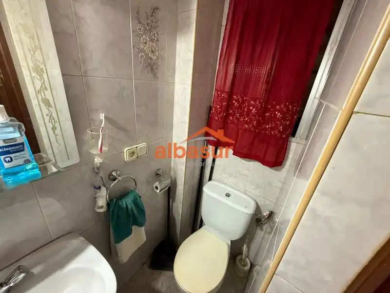 Bathroom of Detached homes for sale in Córdoba  with Air Conditioner, Heating and Parquet flooring