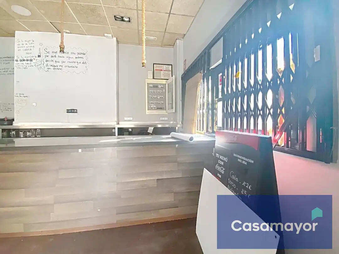 Local en venta en Alicante / Alacant con Aire acondicionado