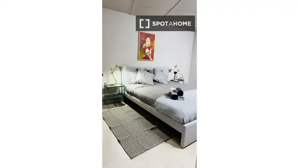 Habitación de Piso de alquiler en Valencia con Aire acondicionado, Calefacción y Amueblado