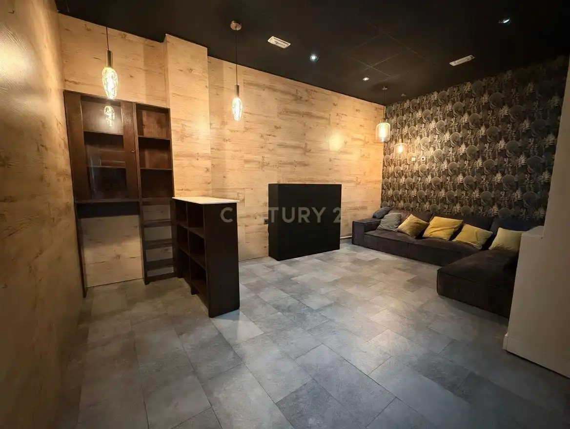 Commercial properties for sale in Torrevieja  with Air Conditioner