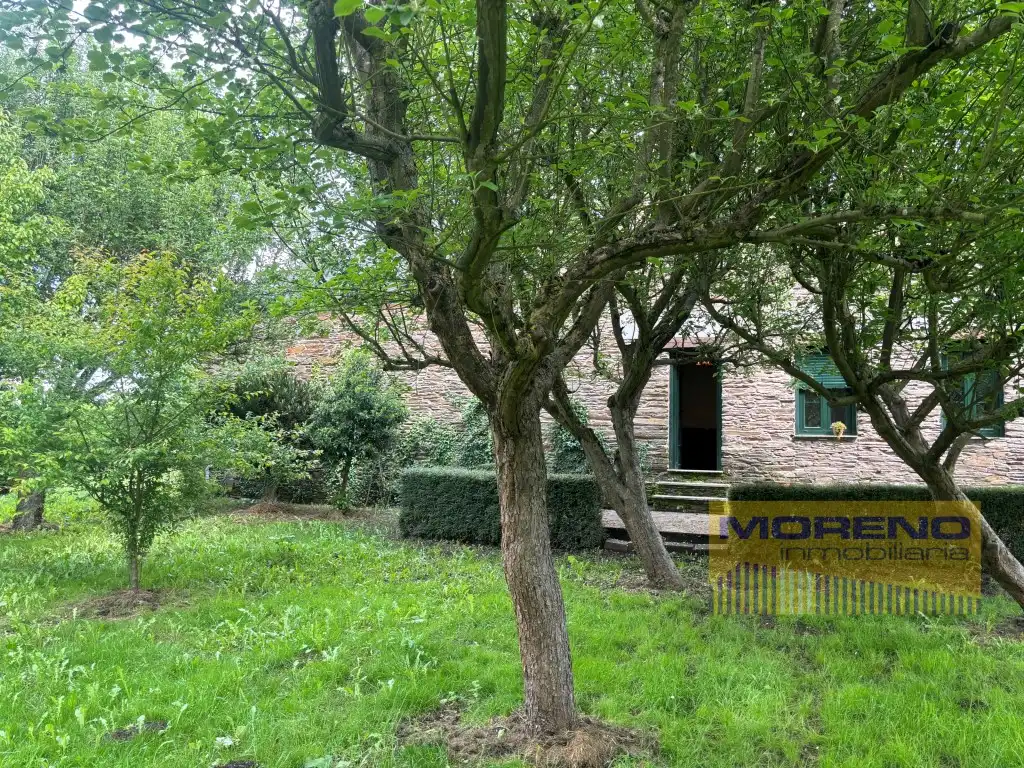 Jardín de Finca rústica en venta en Sarria