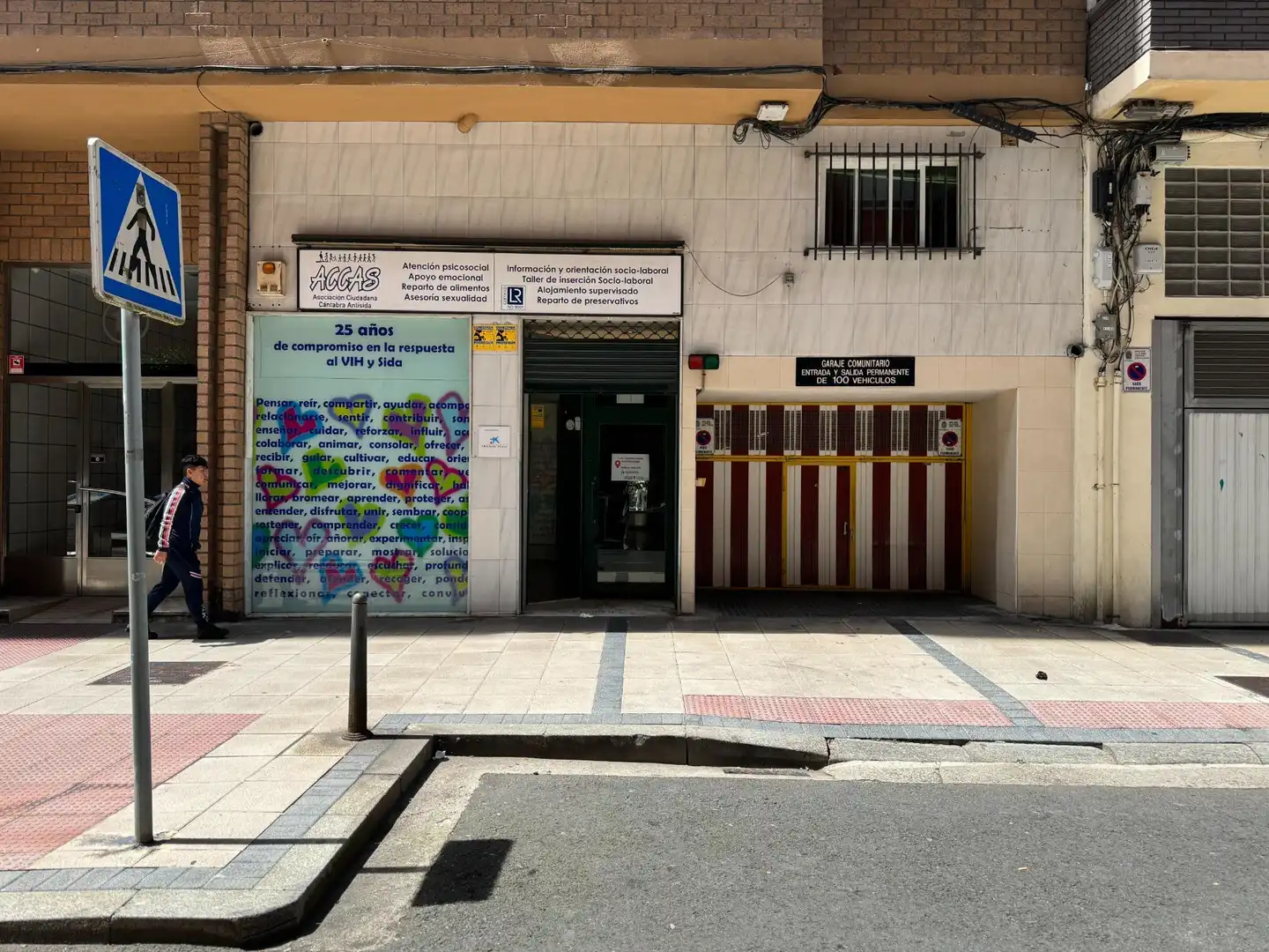 Vista exterior de Local de alquiler en Castilla - Hermida