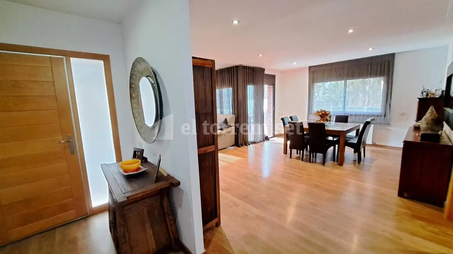 Comedor de Casa o chalet en venta en Argentona con Aire acondicionado, Calefacción y Jardín privado