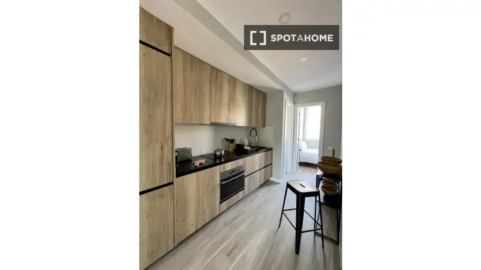 Küche von Wohnung zur untervermieten in L'Hospitalet de Llobregat mit Klimaanlage, Heizung und Terrasse