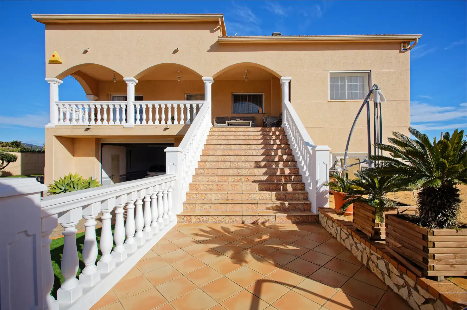 Houses for sale in Piera  with Air Conditioner, Heating and Private garden