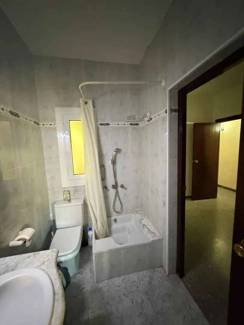 Baño de Piso en venta en Barcelona con Balcón