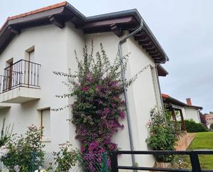 Exterior view of House or chalet for sale in Val de San Vicente   with Balcony