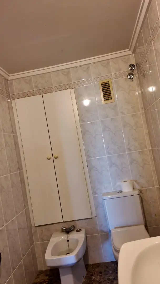 Bathroom of Flat for sale in Oliva