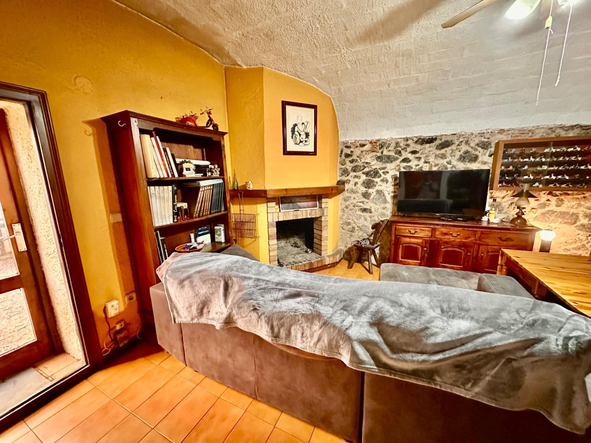 Sala d'estar de Finca rústica en venda en Palamós