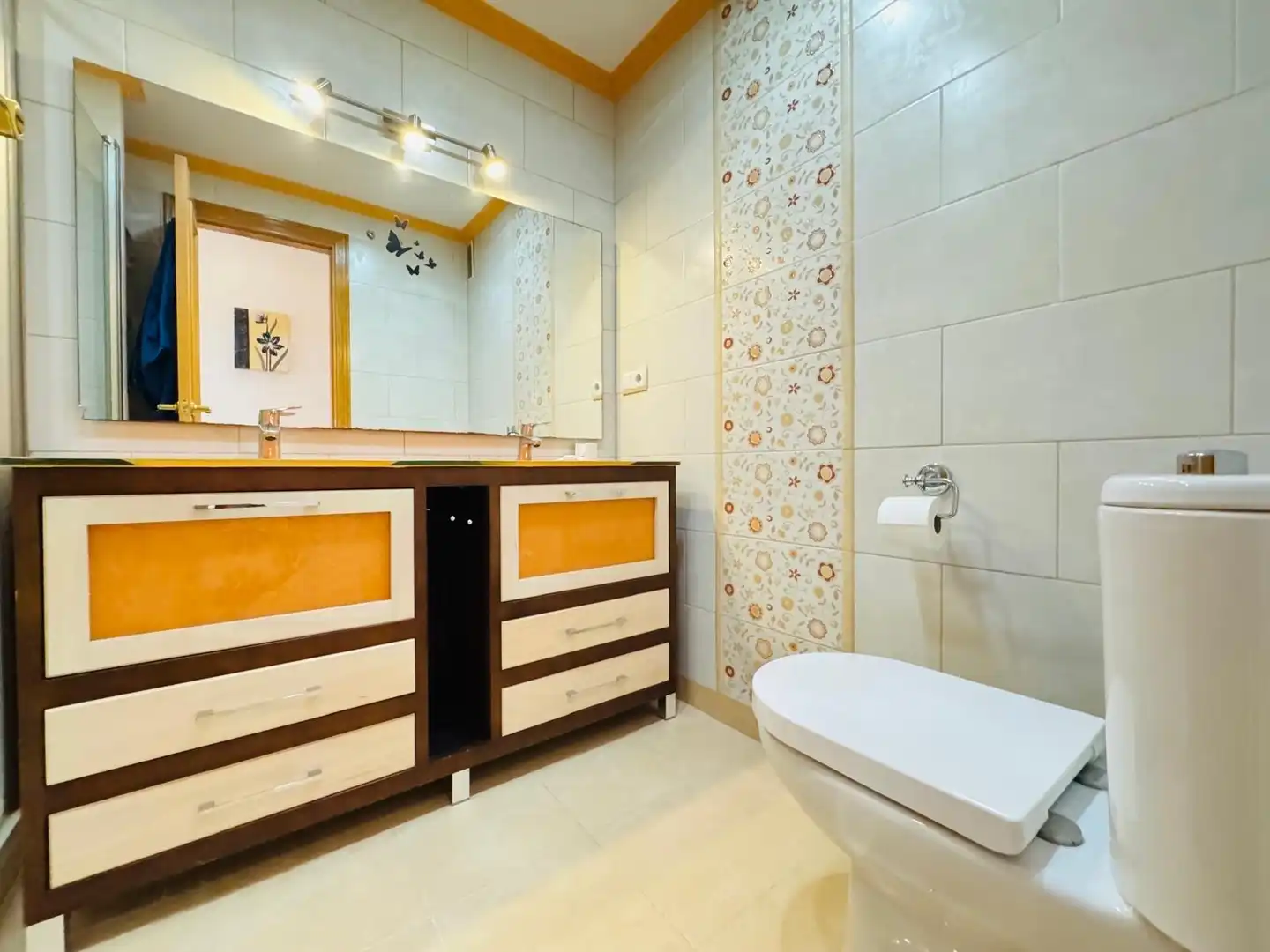 Badezimmer von Wohnung zum Verkauf in Algeciras mit Terrasse