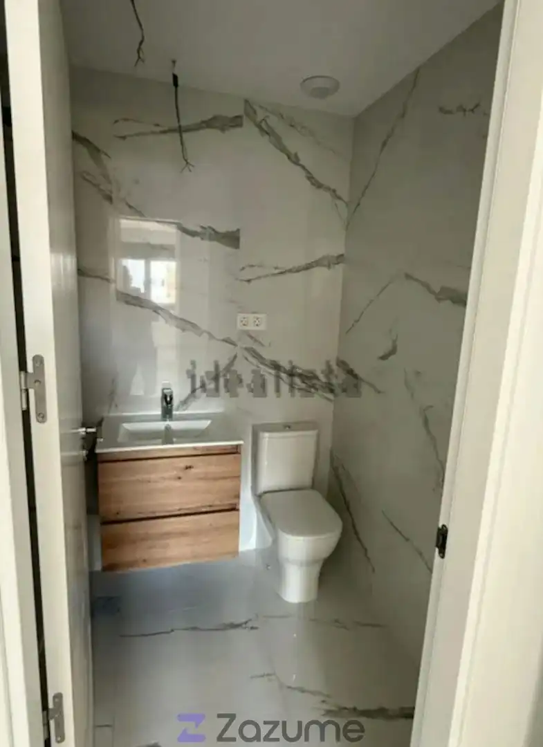 Baño de Piso de alquiler en Puerto de la Torre - Atabal