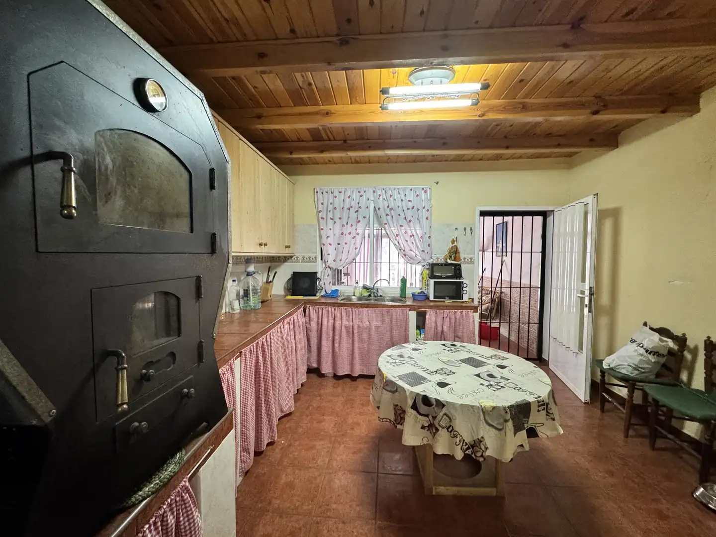 Cuina de Casa o xalet en venda en Caravaca de la Cruz amb Aire condicionat, Jardí privat i Traster