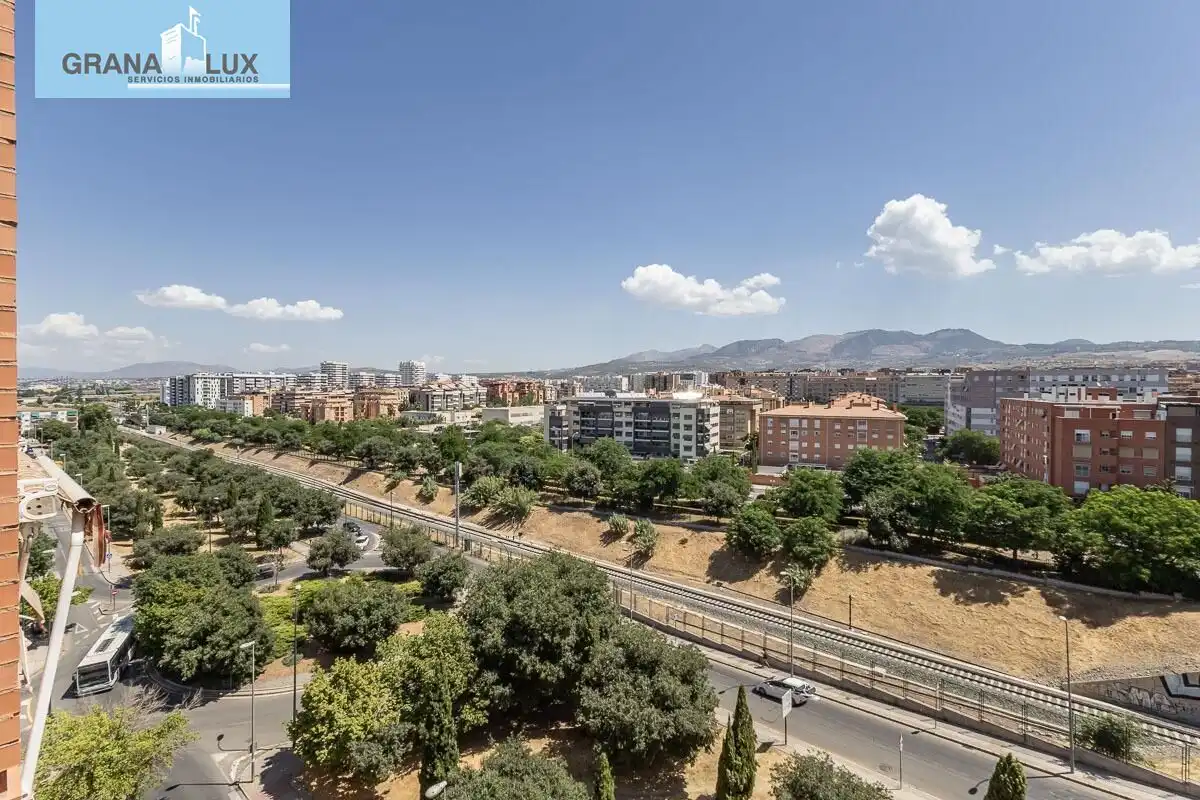 Exterior view of Flat for sale in Granada  with Air Conditioner, Heating and Terrace