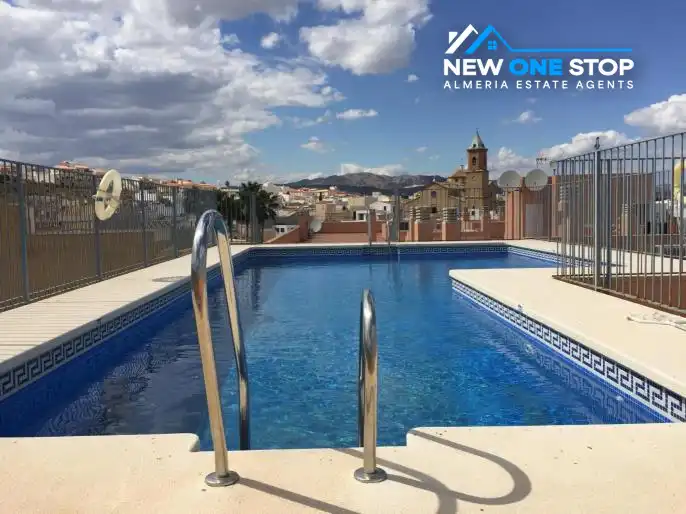 Piscina de Apartament en venda en Turre amb Aire condicionat, Calefacció i Moblat