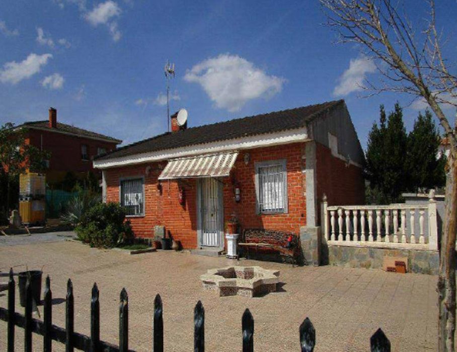 Vista exterior de Casa adosada en venta en Méntrida