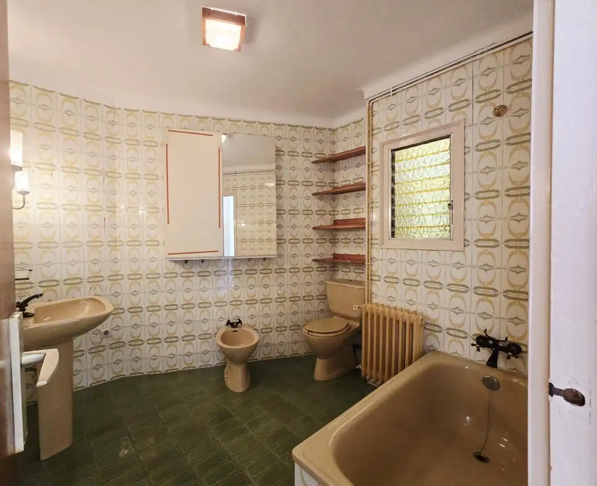 Bathroom of Attic for sale in Terrassa  with Heating and Terrace
