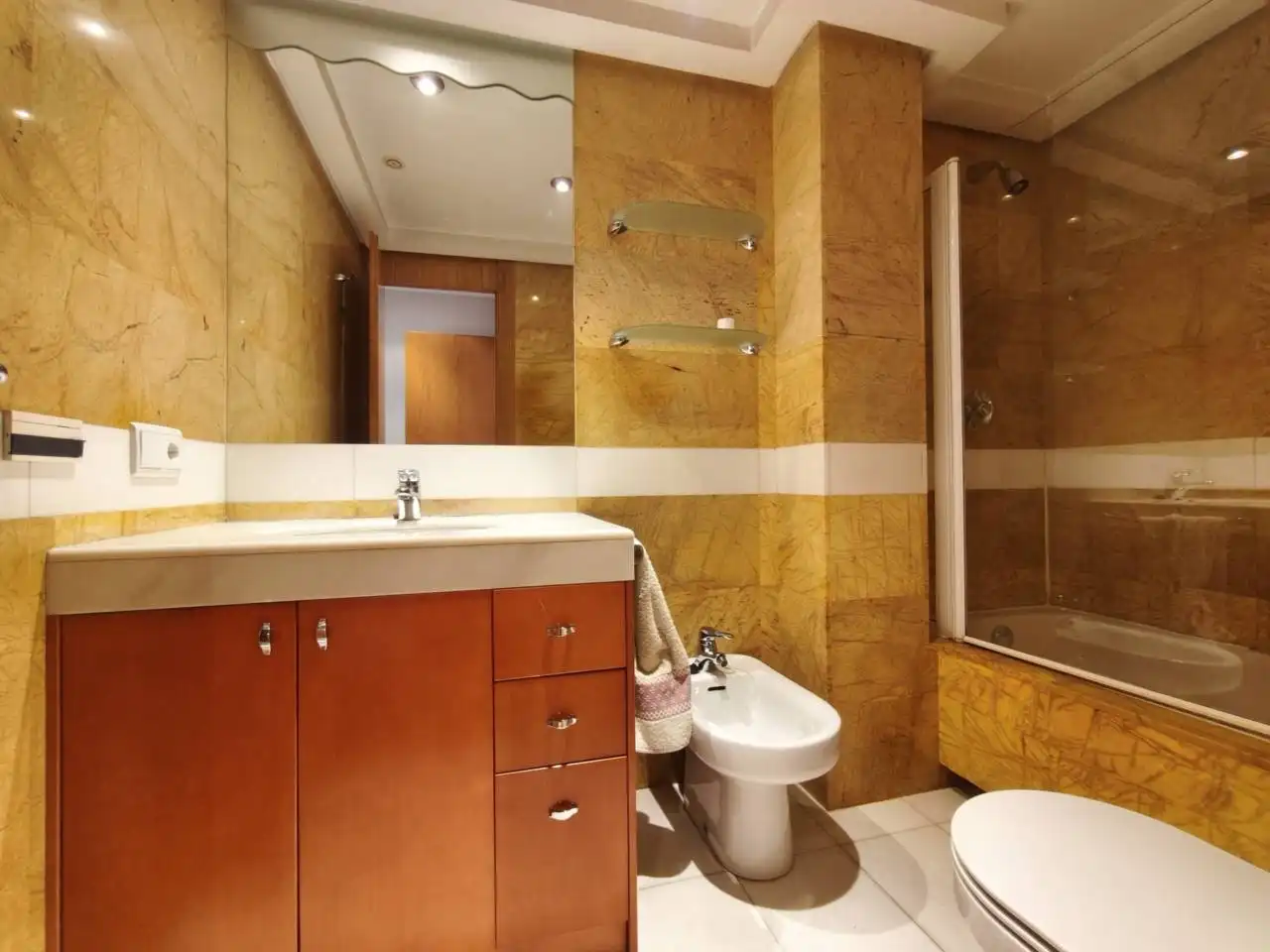 Bathroom of Flat for sale in Burgos  with Heating and Storage room