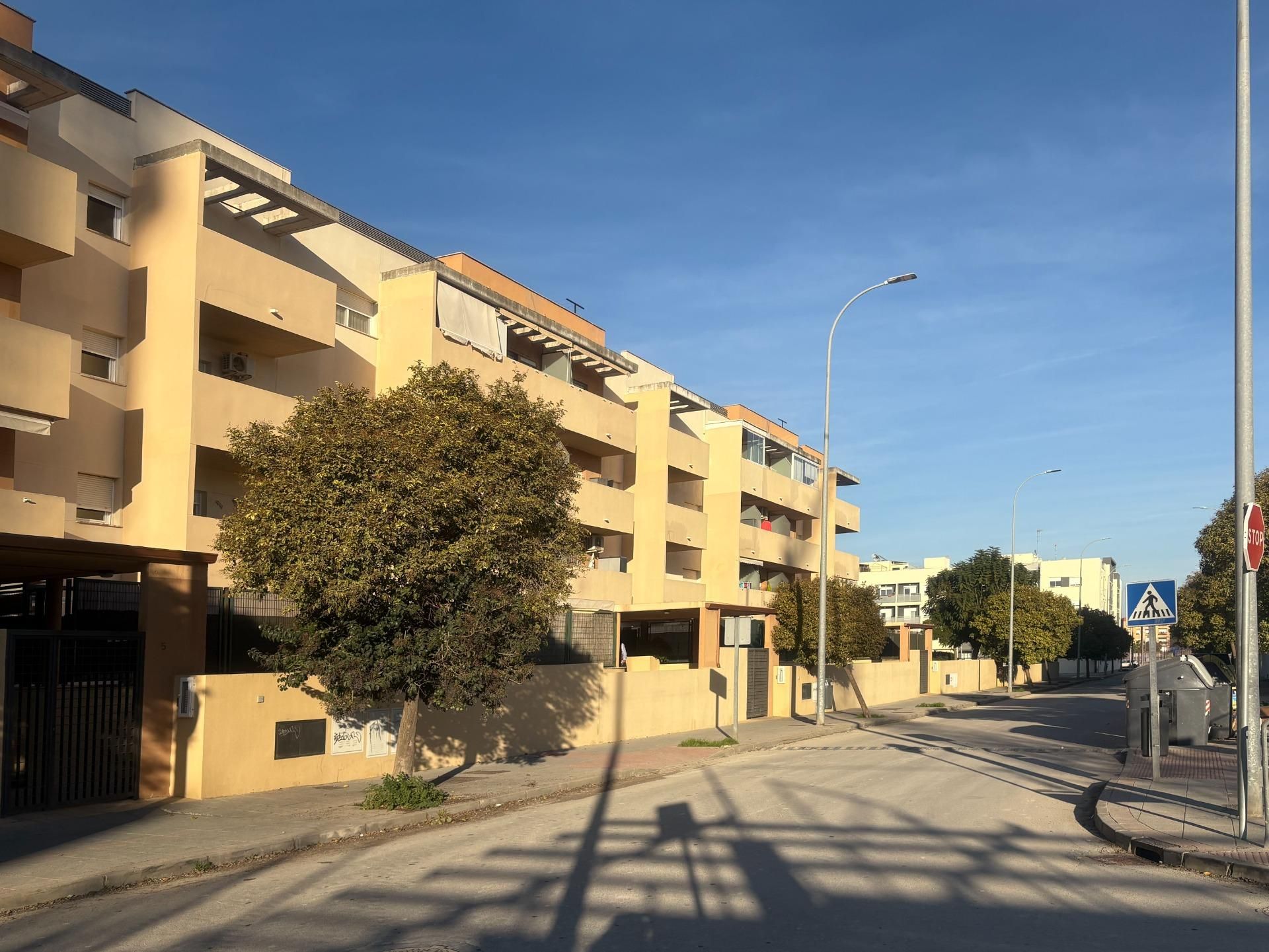 Vista exterior de Piso en venta en Jerez de la Frontera con Aire acondicionado, Jardín privado y Terraza