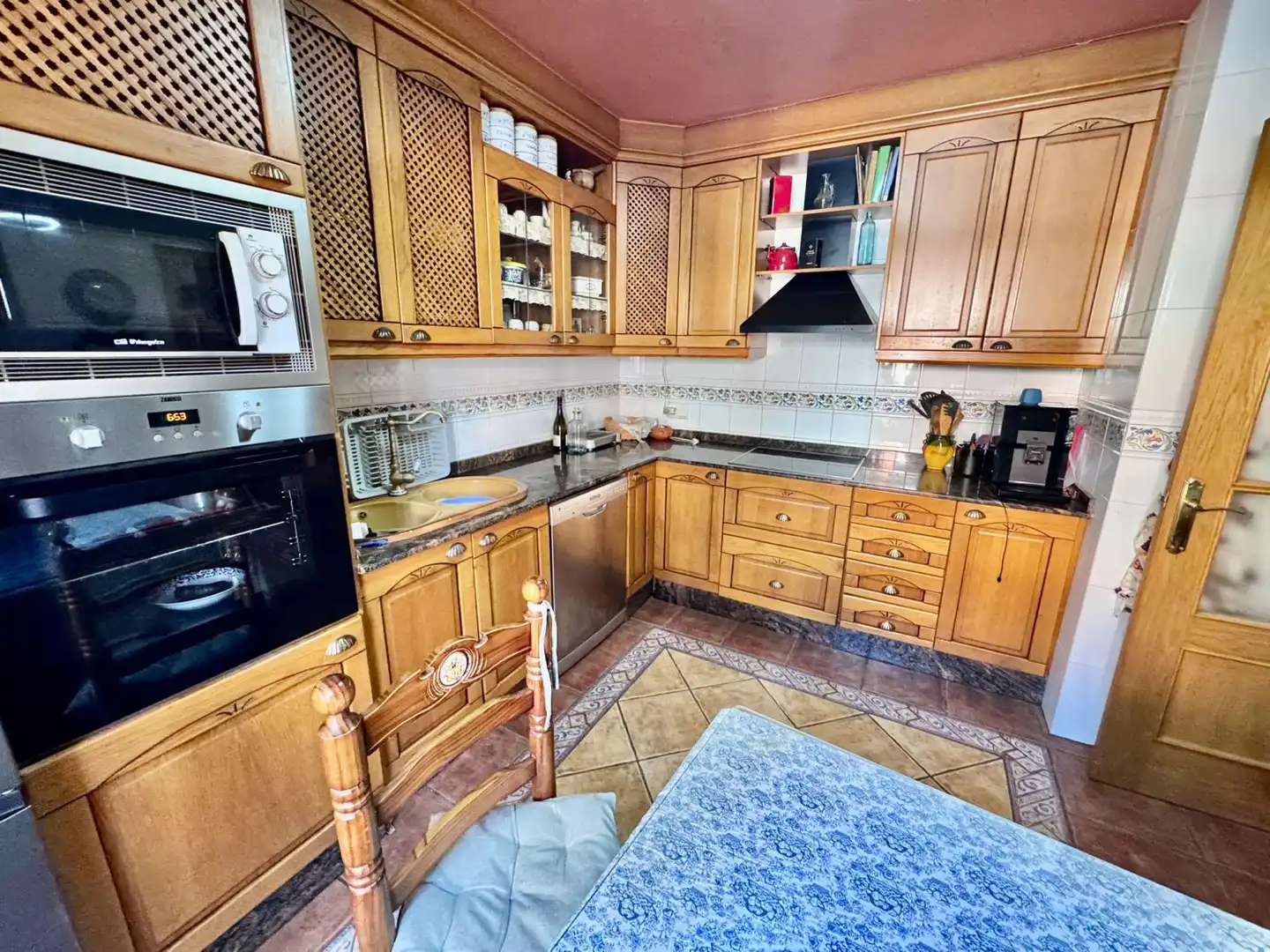 Kitchen of Detached homes for sale in Valdepeñas  with Air Conditioner and Heating