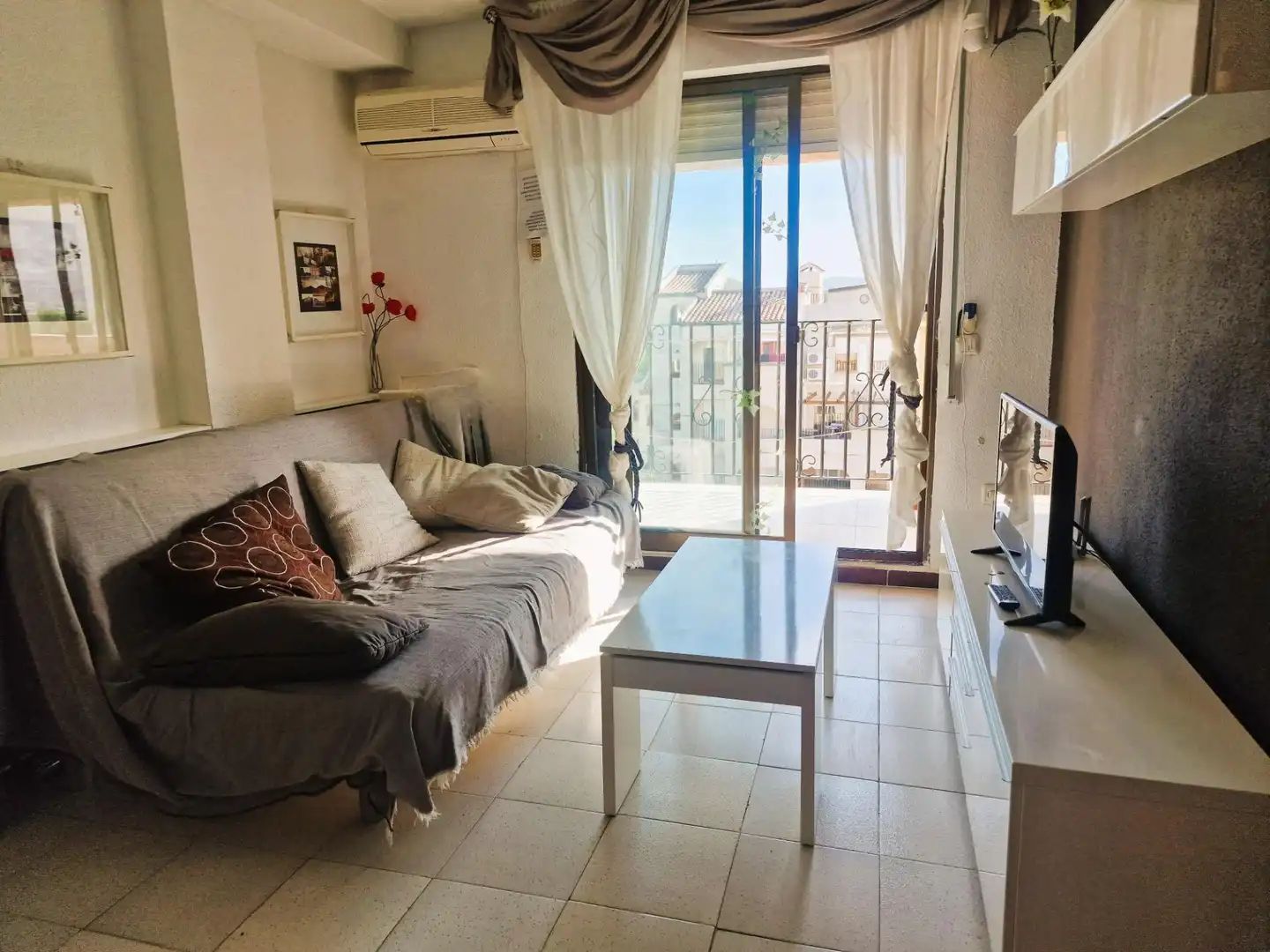 Apartament amb piscina en venda a Avenida LA MARINA, imagen 33