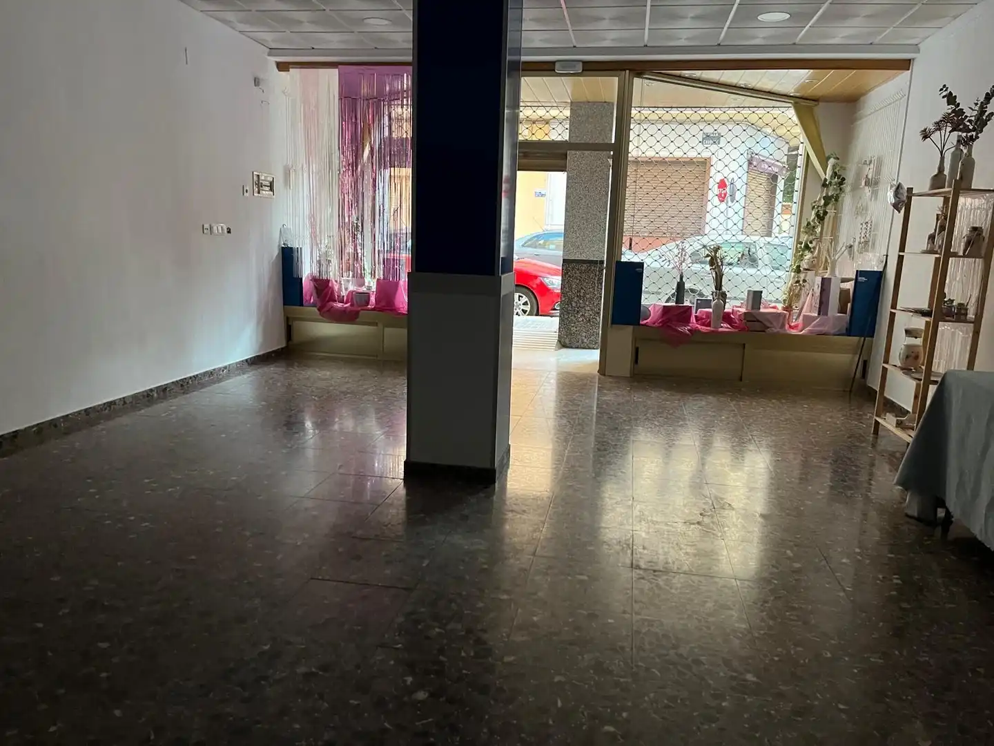 Locale commerciale in vendita a Calle Calle del Caudete, 1 1, imagen 2