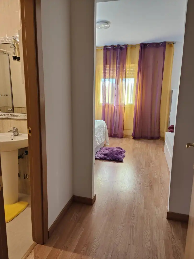 Habitación de Casa adosada en venta en Cabezamesada con Calefacción, Parquet y Piscina