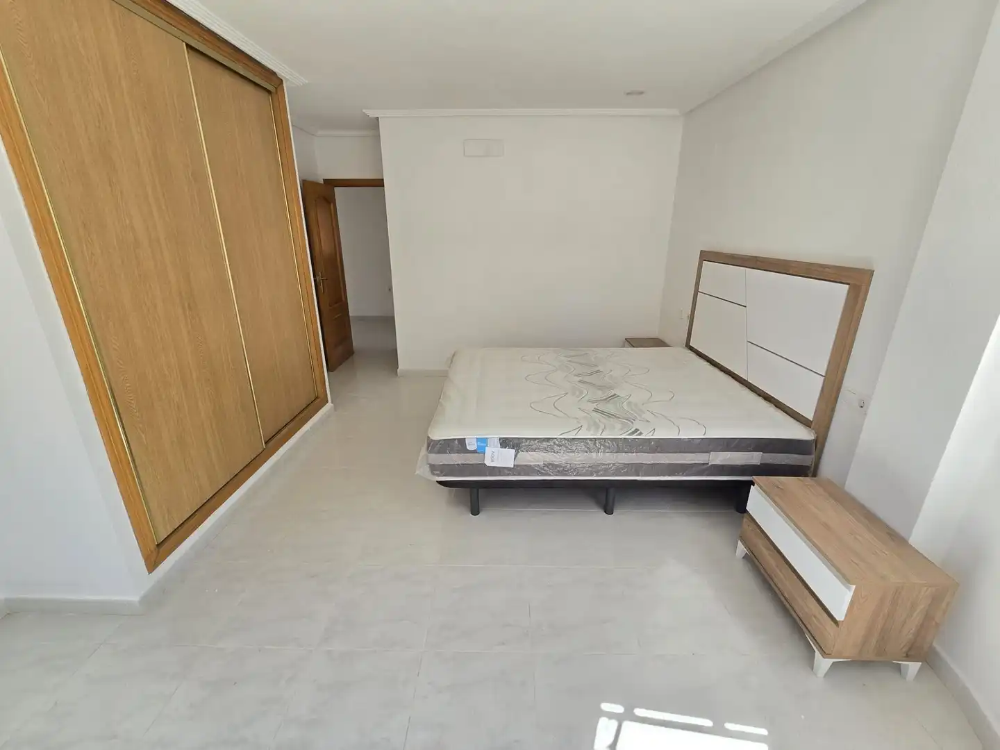 Habitación de Casa o chalet en venta en Jacarilla con Jardín privado, Piscina y Amueblado