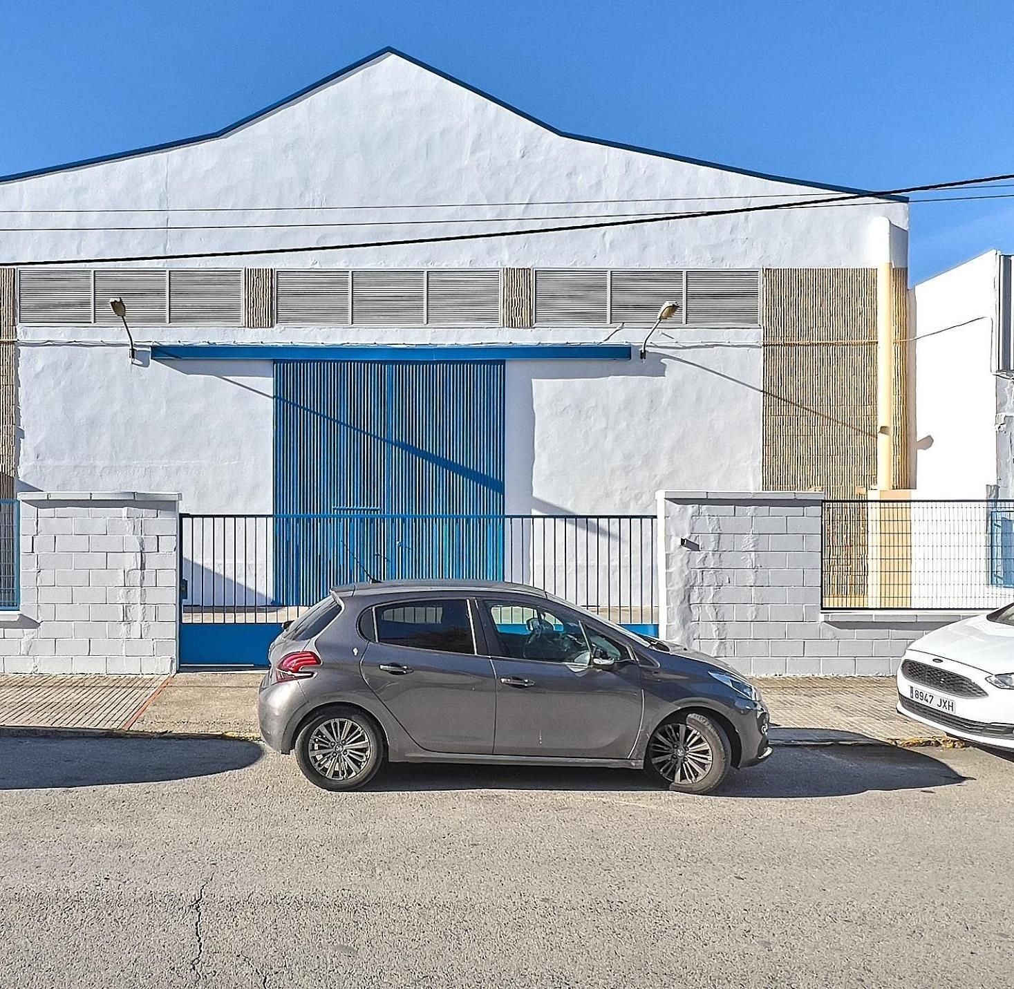 Nau industrial de lloguer a León Herrero - Bahía sur
