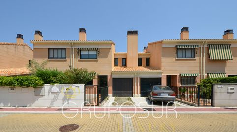 Foto 5 von Einfamilien-Reihenhaus zum Verkauf in Calle Berlín, 13, Las Villas - Valparaiso - El Peral, Valladolid Capital