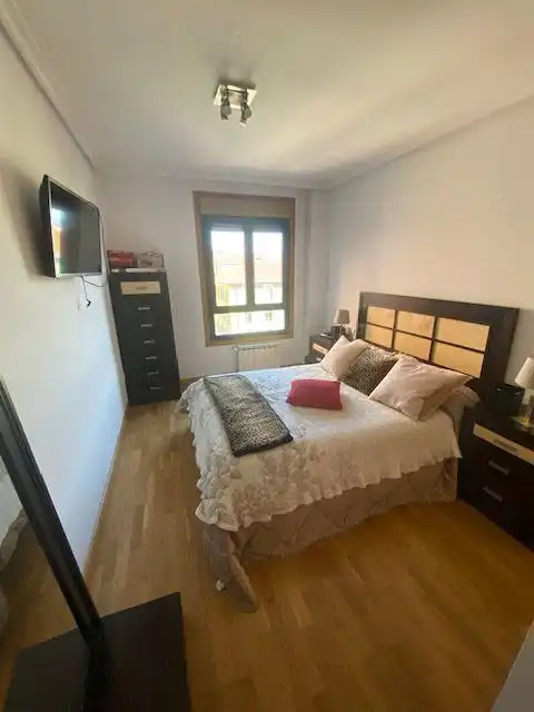 Piso en venta en HUCA - La Cadellada