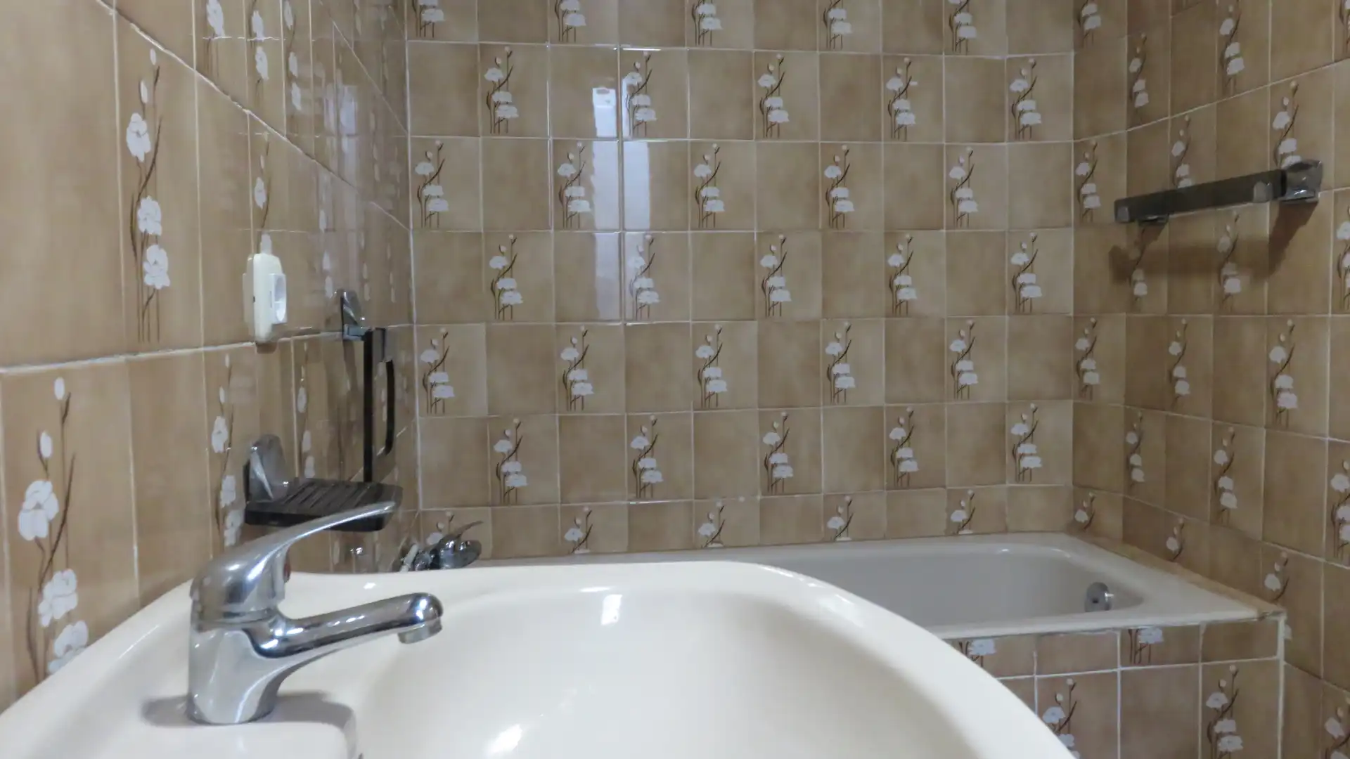 Baño de Piso de alquiler en Zaragoza con Calefacción, Horno y Lavadora