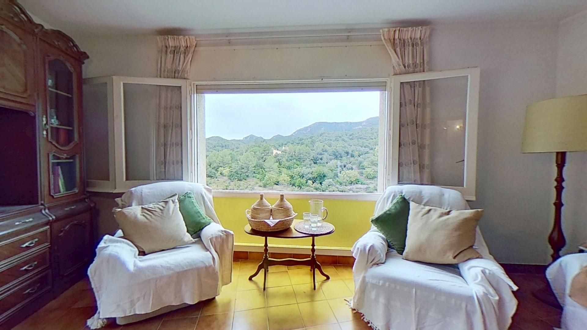 Sala d'estar de Casa o xalet en venda en L'Argentera