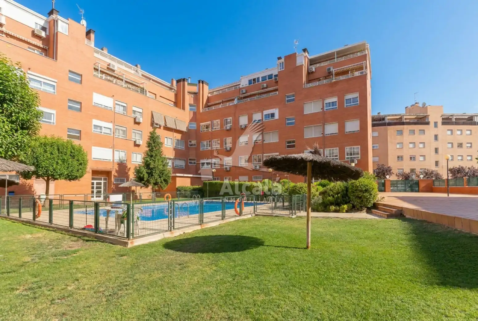 Vista exterior de Piso en venta en Arganda del Rey con Aire acondicionado, Calefacción y Jardín privado