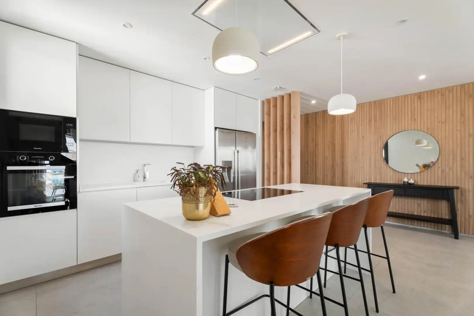 Cuina de Apartament en venda en Marbella amb Aire condicionat, Calefacció i Jardí privat